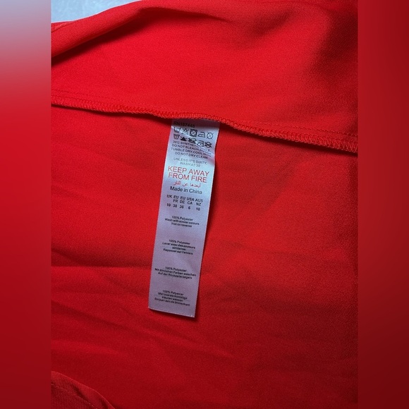 PrettyLittleThing Red Asymmetrical Sheath Dress for Night Out - Picture 5 of 8